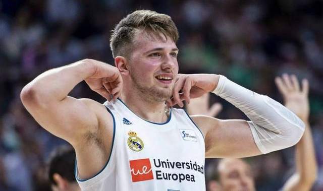 东契奇遭遇七持续失利，巴黎圣日耳曼教练压力巨大！引发球迷热议的简单介绍